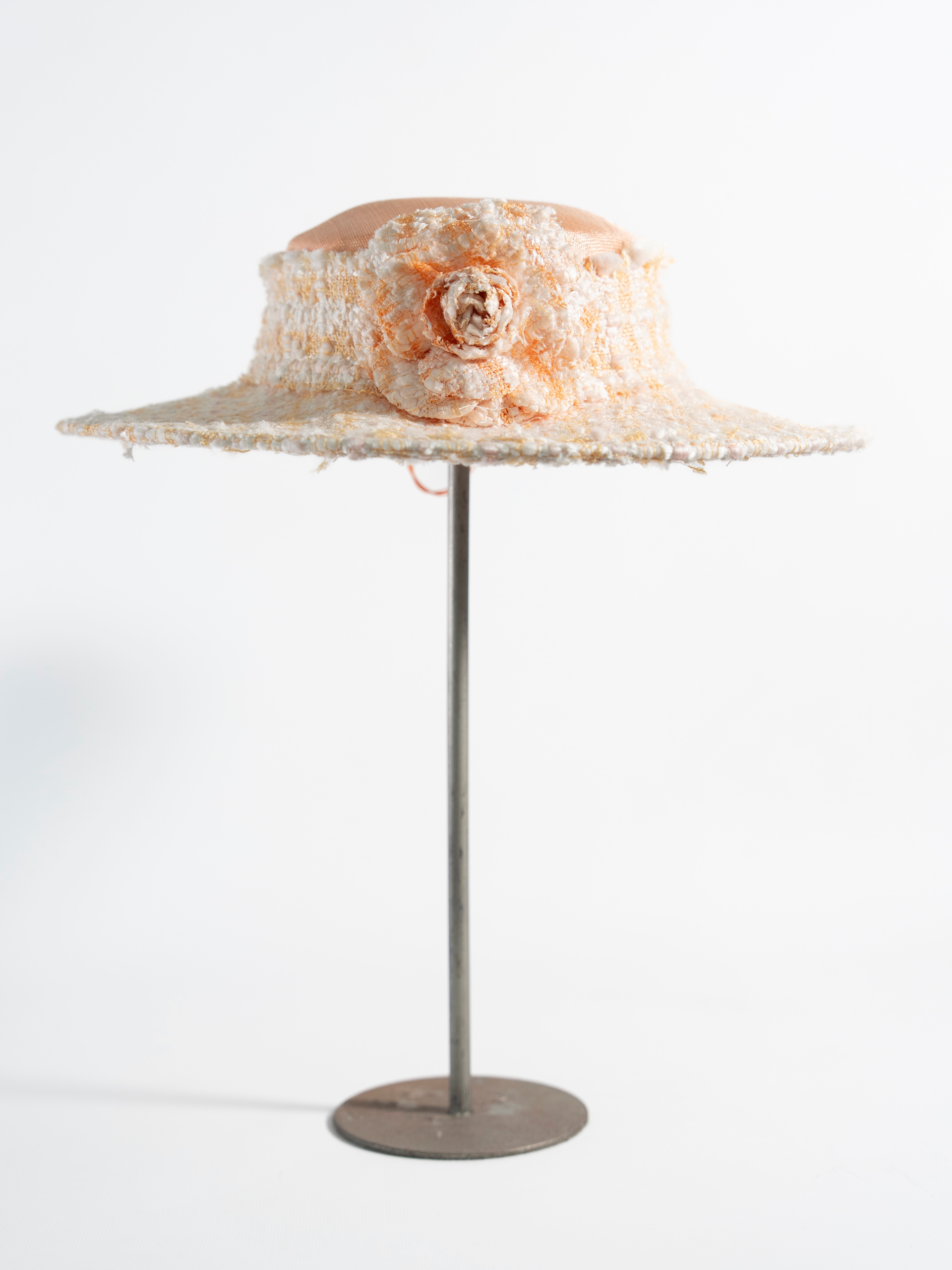 sombrero boda chanel