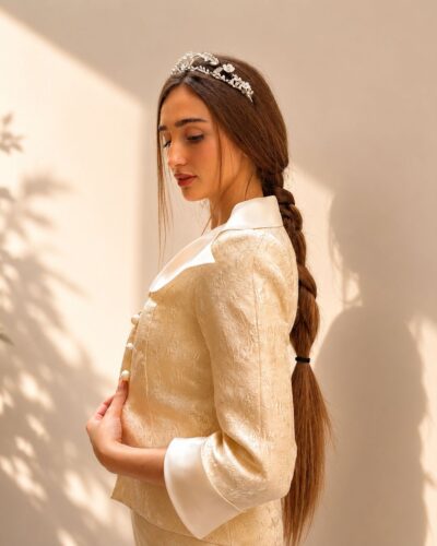 Tocado tiara novia elegante